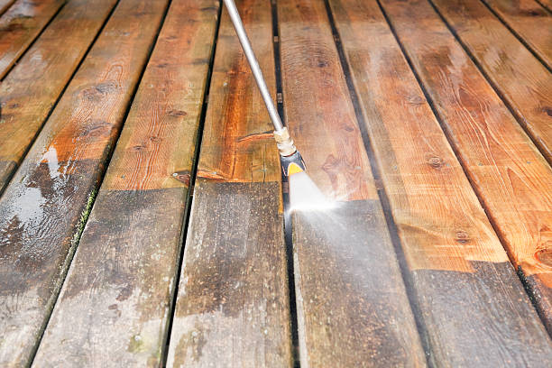 Why Choose Our Certified Pressure Washing Experts for Your Project Needs in Hillcrest, IL?